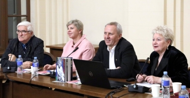 0U9A2162 (002)-99eccb77036a80b9a2939714457b83d1.jpg